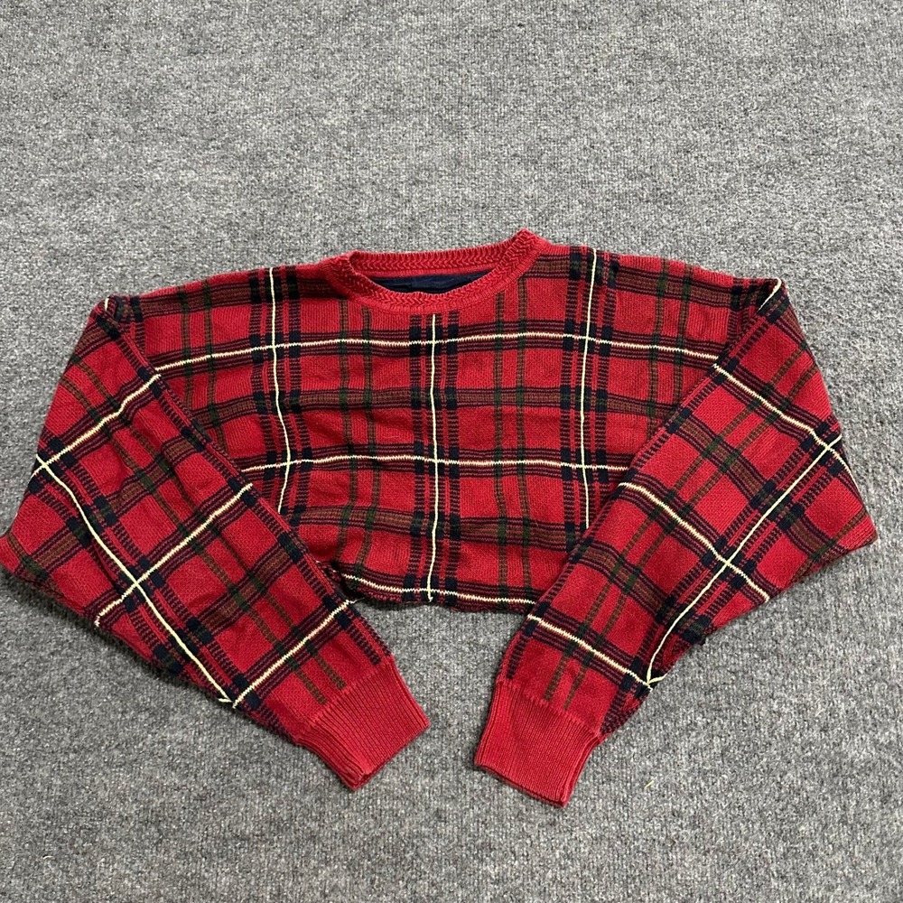 Unbranded Sweater Womens Size M Red Plaid Cropped Raw Hem Long Sleeve Crewneck
